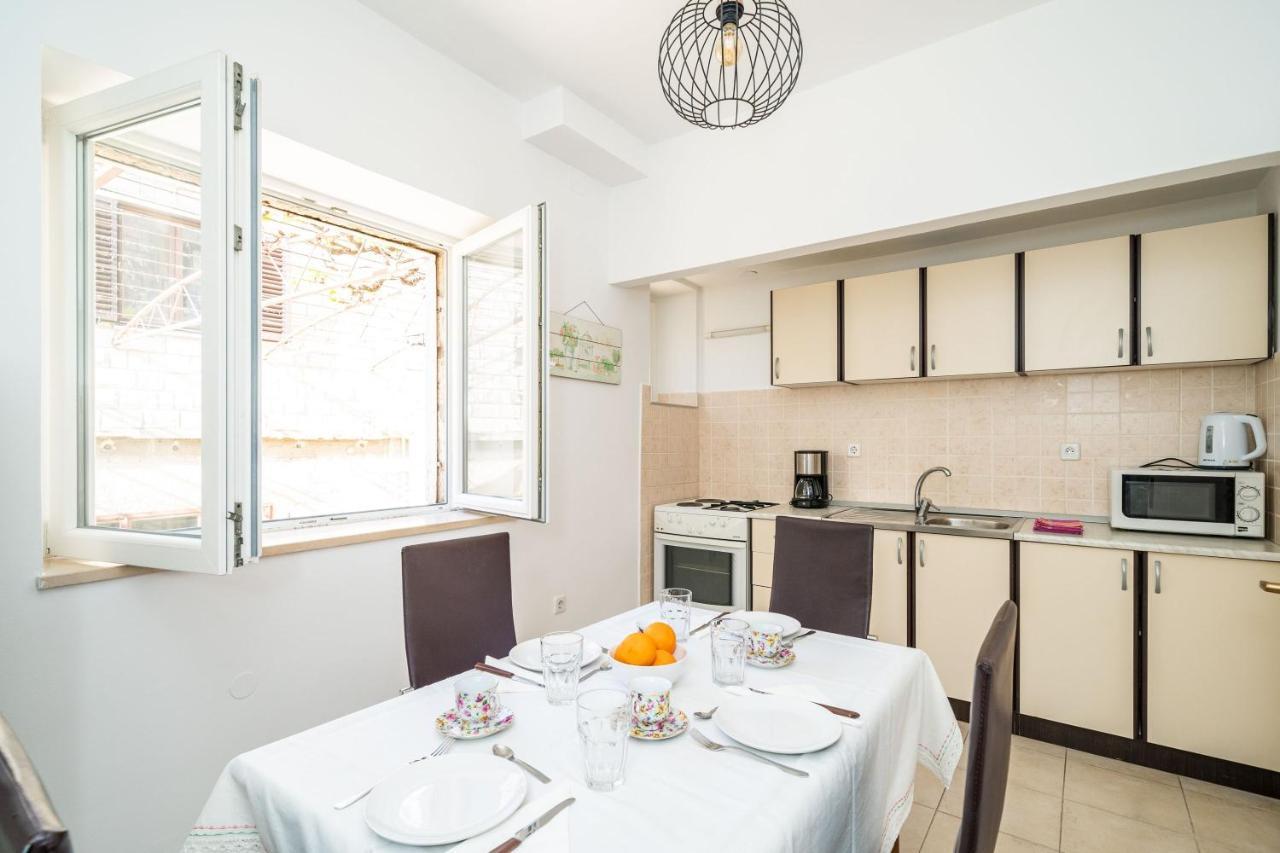 Apartments Sisic Dubrovnik Exterior photo